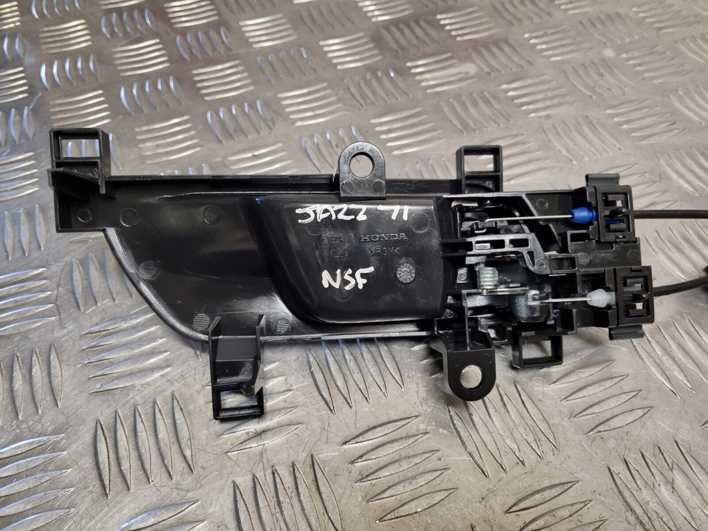 HONDA JAZZ (GR) MK5 2020-2023 GENUINE PASSENGERS SIDE FRONT DOOR LOCK MECHANISM