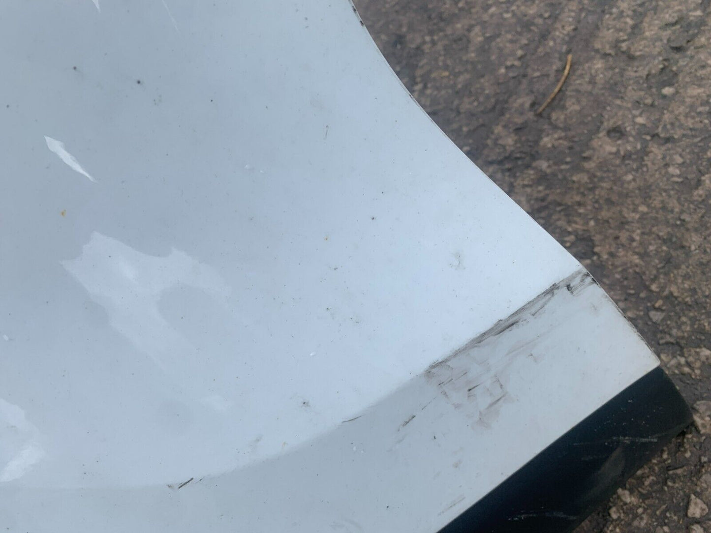 KIA SPORTAGE MK3 2010-2015 GENUINE REAR BUMPER WHITE