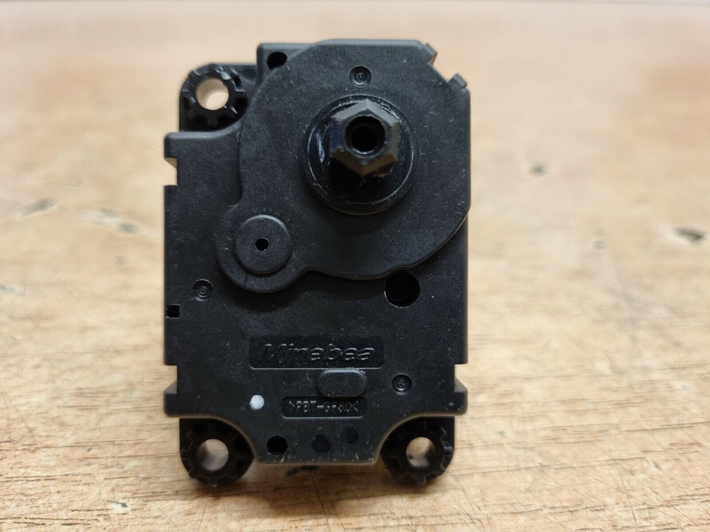 NISSAN QASHQAI J11 MK2 GENUINE RADIATOR HEATER FLAP ACTUATOR MOTOR 2014-2017