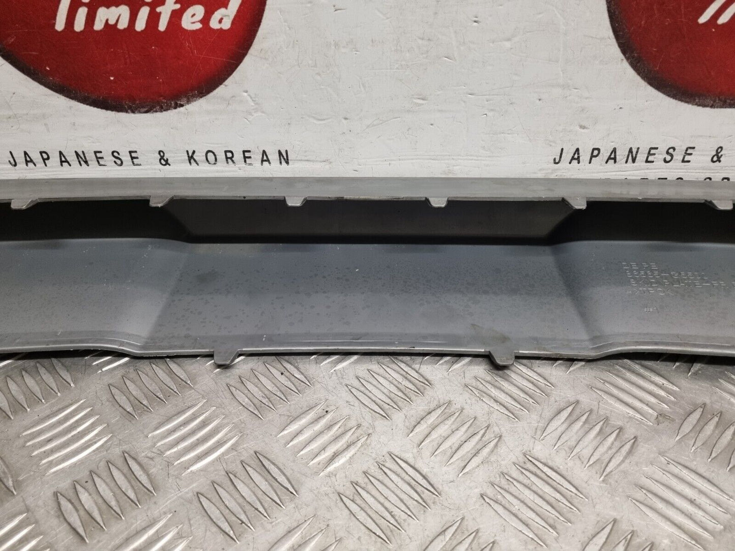 KIA NIRO DE 2020-2022 GENUINE FRONT BUMPER LOWER SPOILER SKID PLATE 86565-G5500