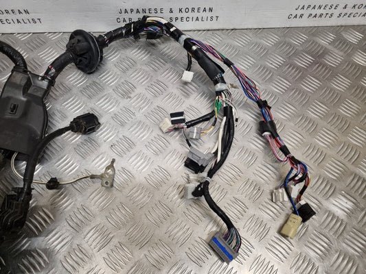 TOYOTA YARIS MK4 1.5 HYBRID 2020-2023 GENUINE ENGINE WIRING LOOM FUSE BOX