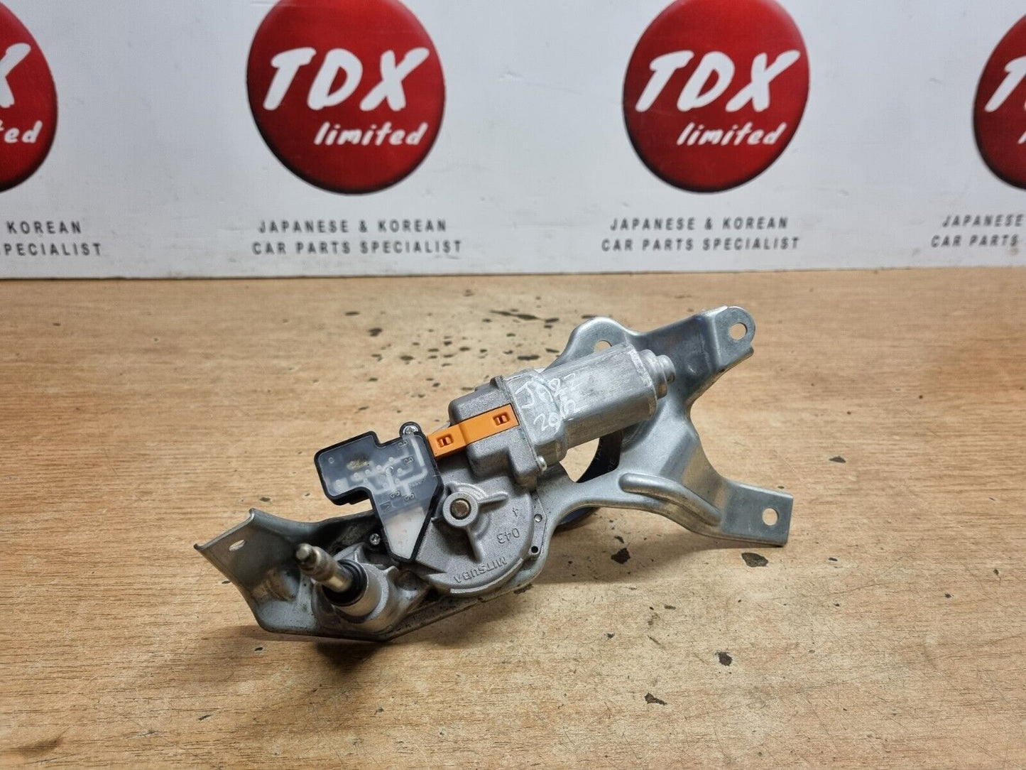 HONDA JAZZ 2009-2015 MK3 GENUINE REAR WIPER MOTOR 3-PIN 043TF0