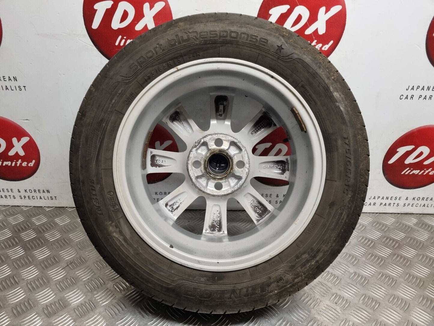 TOYOTA YARIS MK3 2011-2015 15 INCH GENUINE ALLOY WHEEL 4MM 175/65/15 42611-0D610