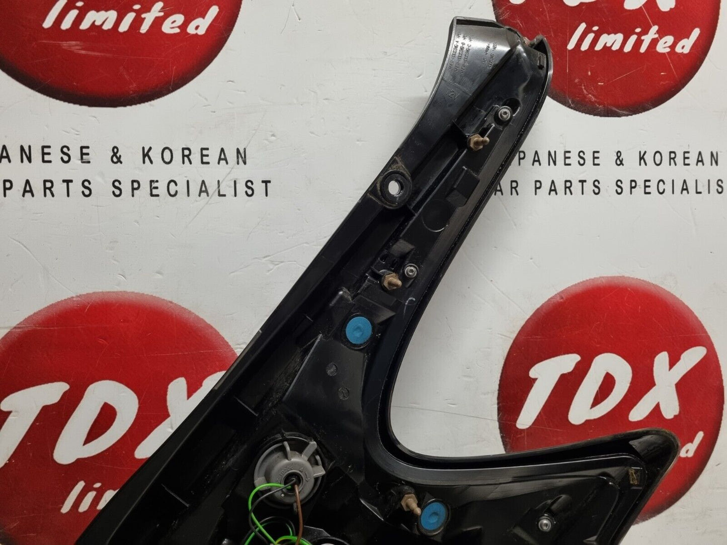 NISSAN JUKE F15 FACELIFT 2014-2019 GENUINE PASSENGERS REAR BODY BRAKE LIGHT LAMP