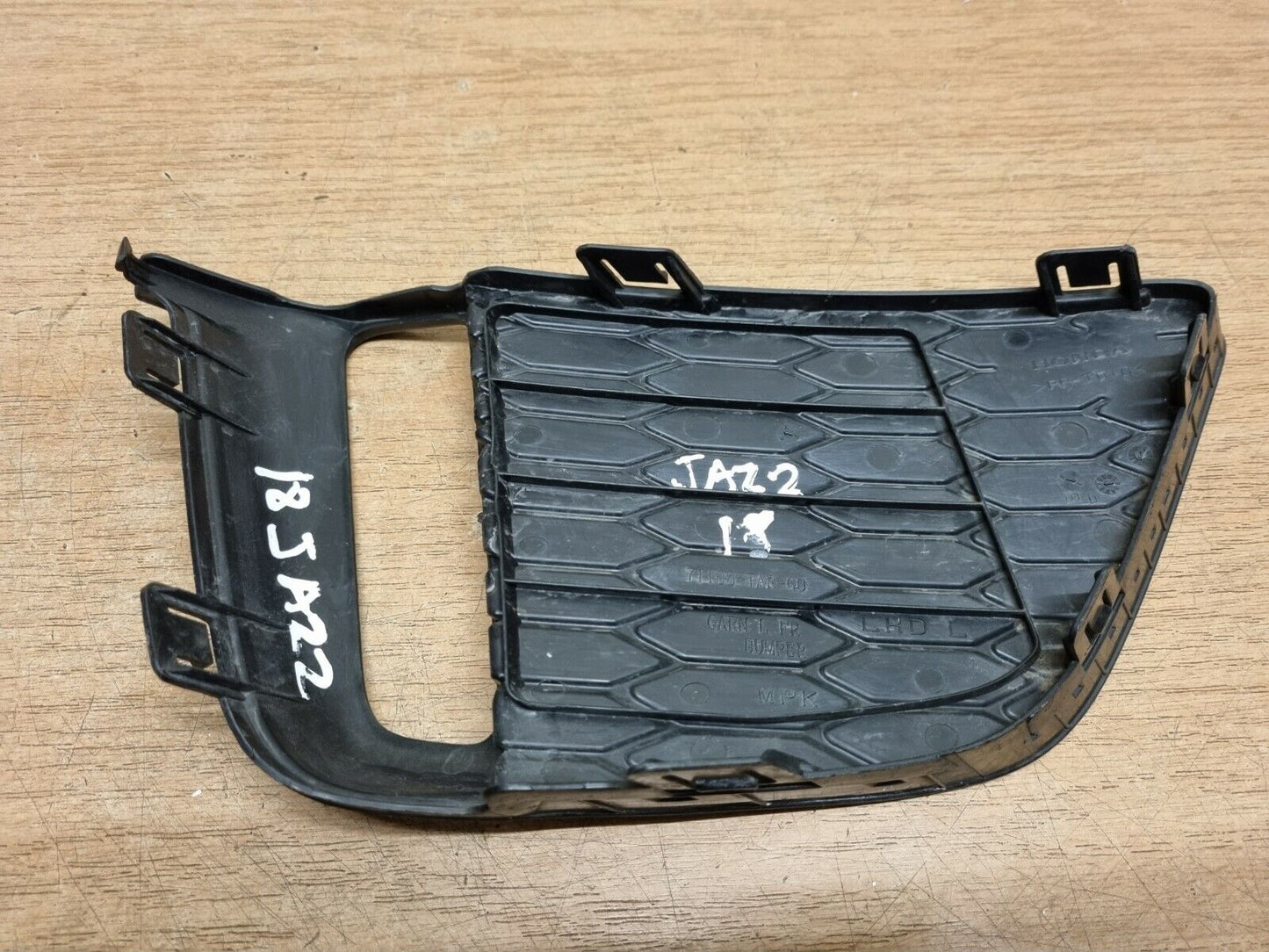 Honda Jazz Passengers Side Front Genuine Bumper Fog Light Trim Panel 2015-2019