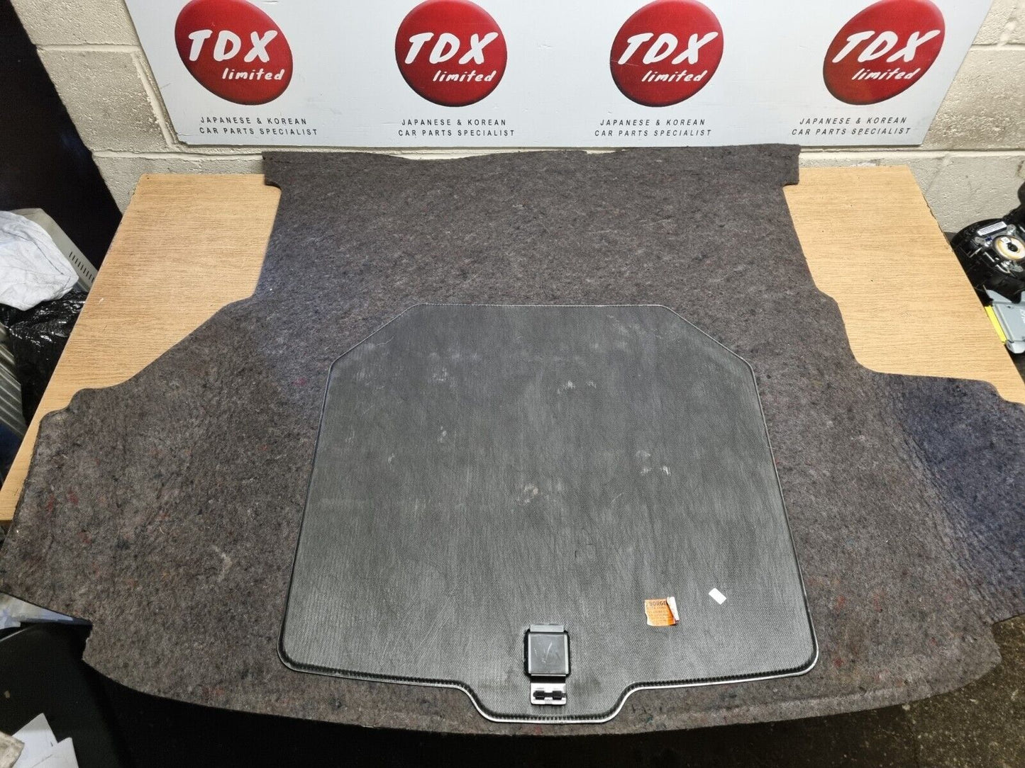 TOYOTA AVENSIS MK3 T27 2009-2015 GENUINE REAR BOOT FLOOR CARPET COVER 6471105080