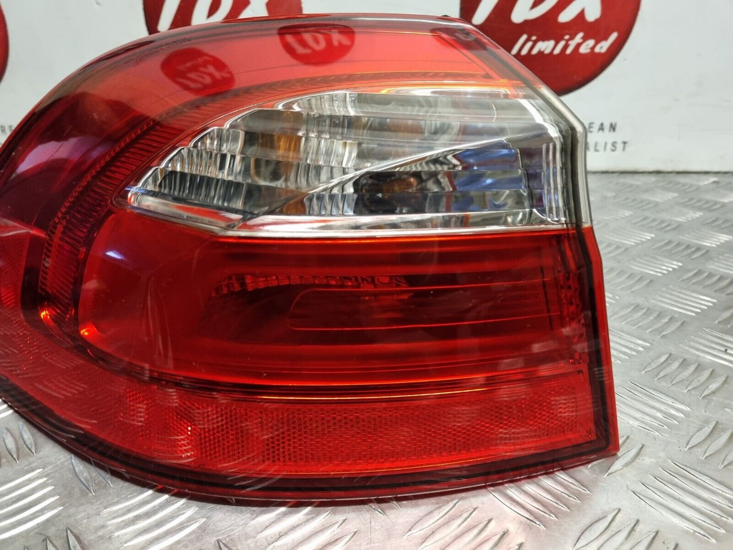 KIA RIO UB MK3 2011-2017 GENUINE PASSENGER SIDE REAR BODY BRAKE LIGHT 92401-1W2