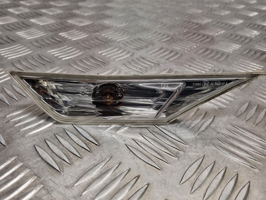 HONDA CIVIC X MK10 2017-2021 GENUINE PASSENGERS FRONT INDICATOR LIGHT 02267010