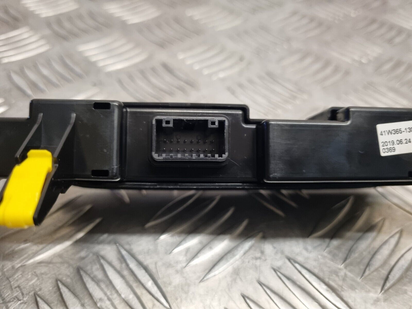 KIA XCEED (CD) 2019-2022 GENUINE HAZARD SWITCH PANEL 93600J7900WK