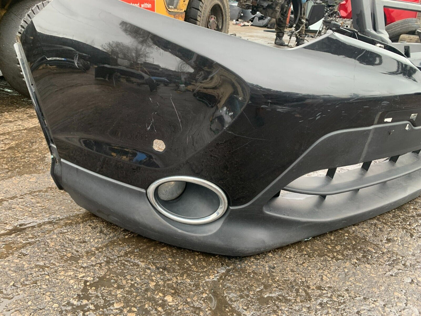 NISSAN QASHQAI J11 2014-2018 PRE-FACELIFT GENUINE FRONT BUMPER IN BLACK