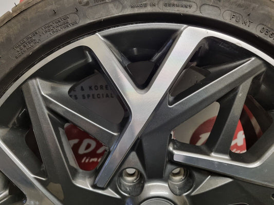 HYUNDAI KONA (OS) 18" INCH 2017-2022 GENUINE ALLOY WHEEL 225/45/18 52910-CM300