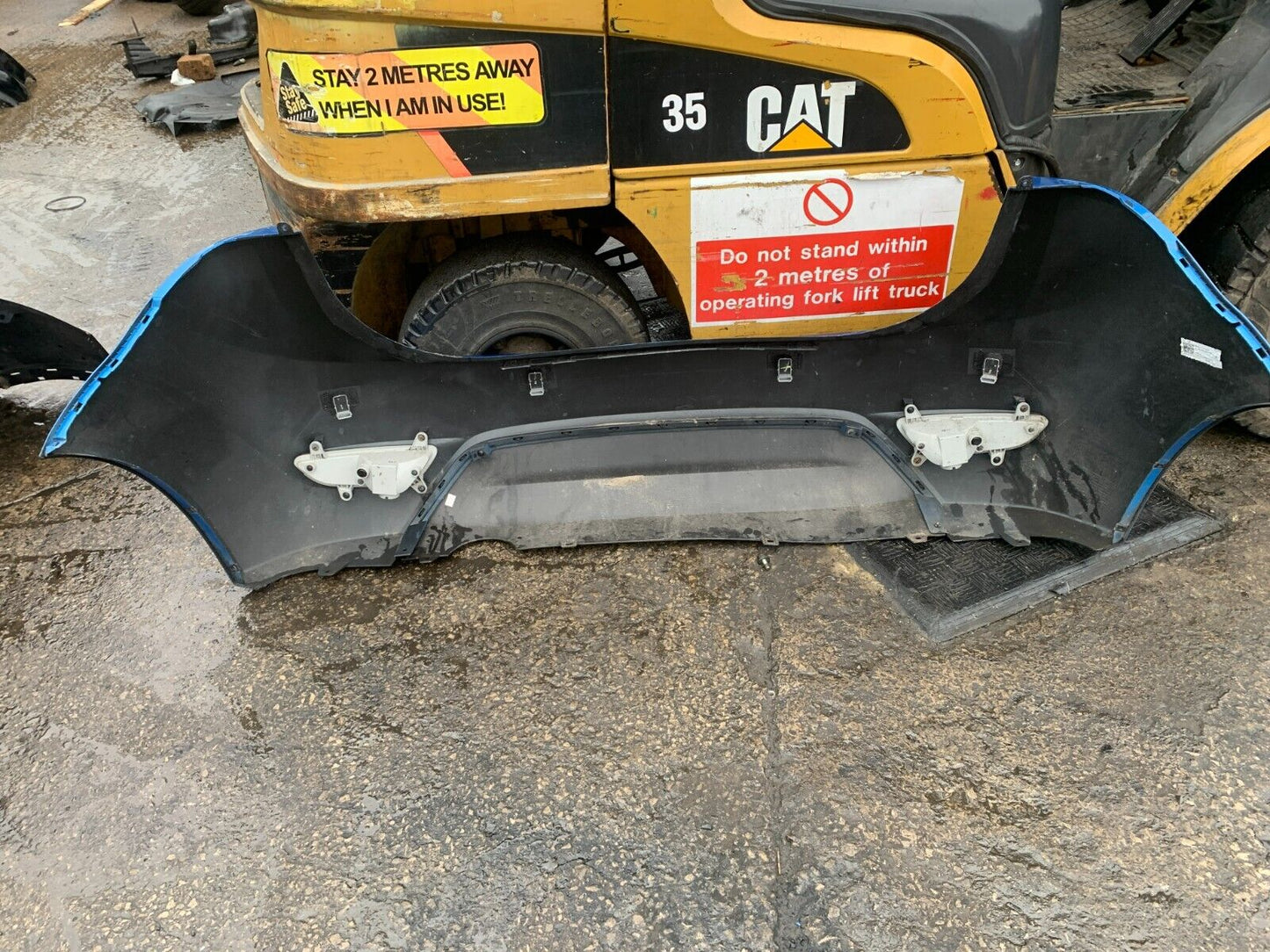 HYUNDAI IX20 2010-2015 PRE-FACELIFT GENUINE REAR BUMPER IN BLUE