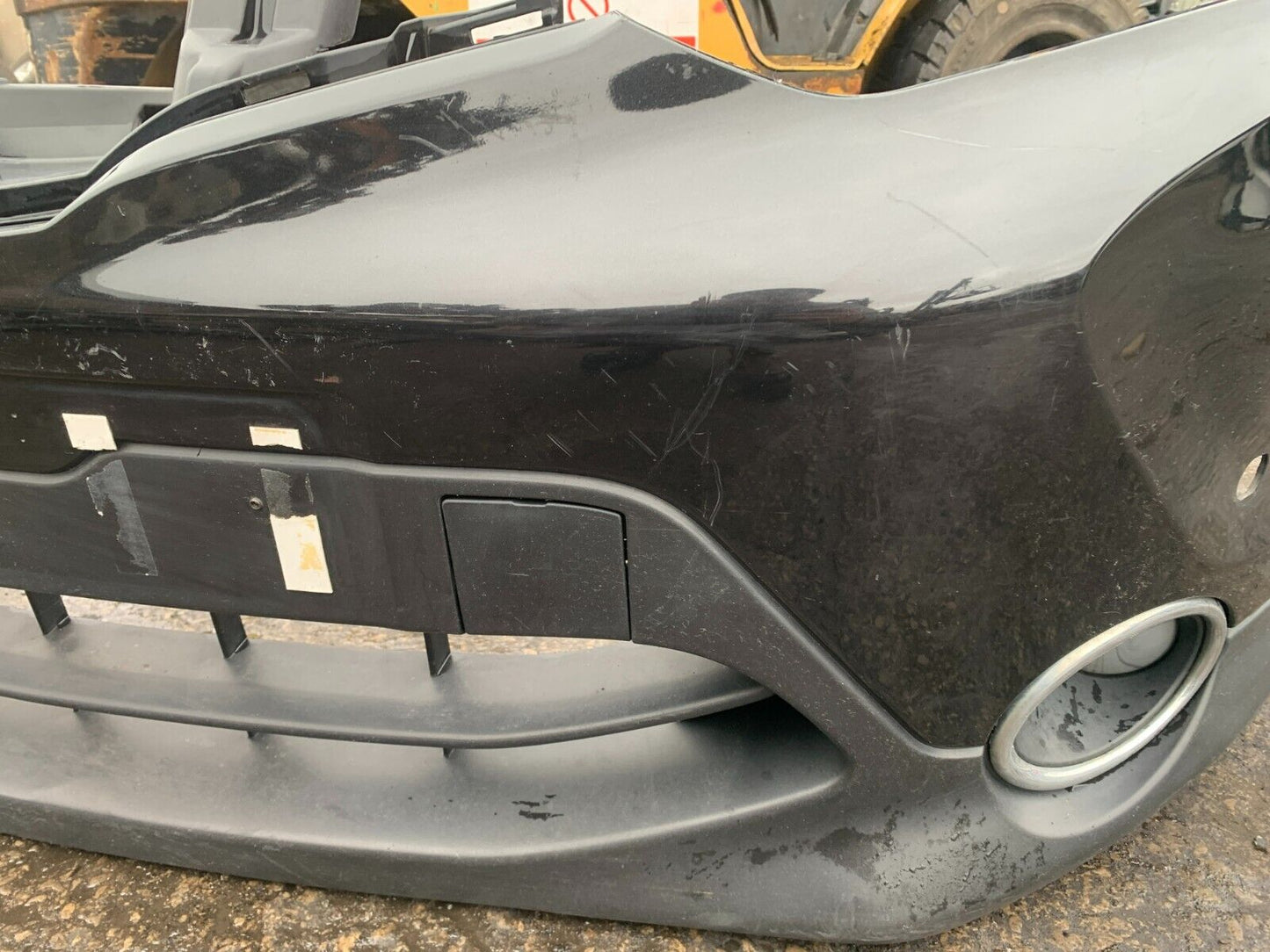 NISSAN QASHQAI J11 2014-2018 PRE-FACELIFT GENUINE FRONT BUMPER IN BLACK