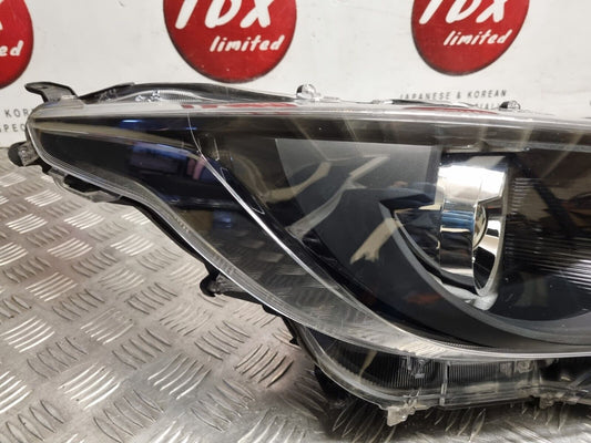 TOYOTA YARIS MK4 2020-2023 HYBRID GENUINE DRIVERS SIDE FRONT HALOGEN HEADLIGHT