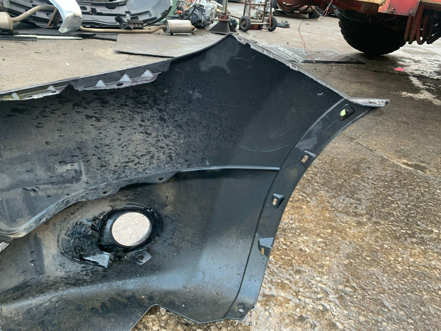 NISSAN QASHQAI J10 2010-2013 FACELIFT GENUINE FRONT BUMPER BLACK Z11
