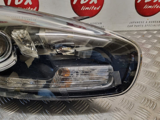 Kia Carens (RP) MK3 2013-2019 Genuine Drivers Side Halogen LED Headlight - photo 2 of 11