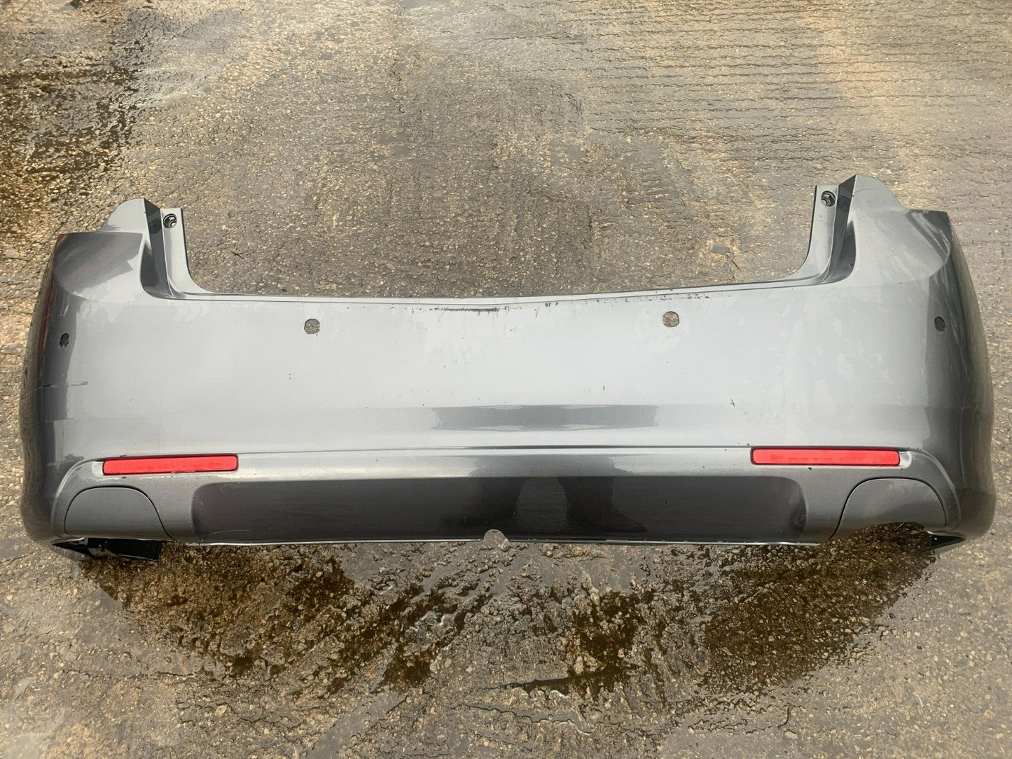 HONDA ACCORD MK8 2008-2013 GENUINE ESTATE REAR BUMPER GREY COLLECTION