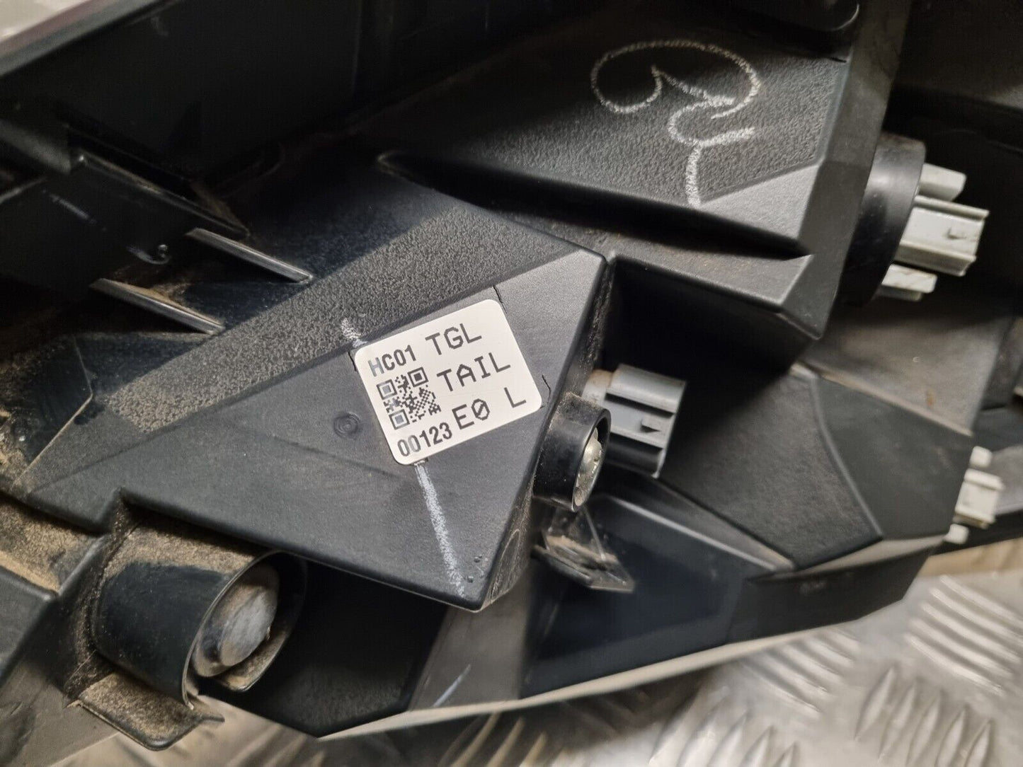 HONDA CIVIC X MK10 2017-2022 GENUINE PASSENGERS SIDE REAR OUTER LED BRAKE LIGHT