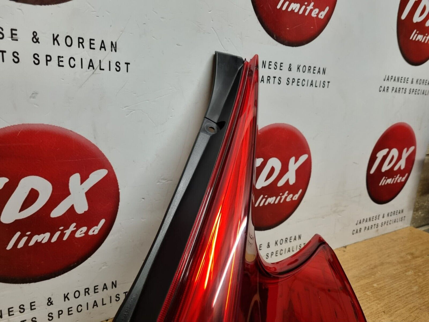 NISSAN JUKE F15 2010-2014 PRE-FACELIFT DRIVERS SIDE REAR OUTER TAIL LIGHT LAMP