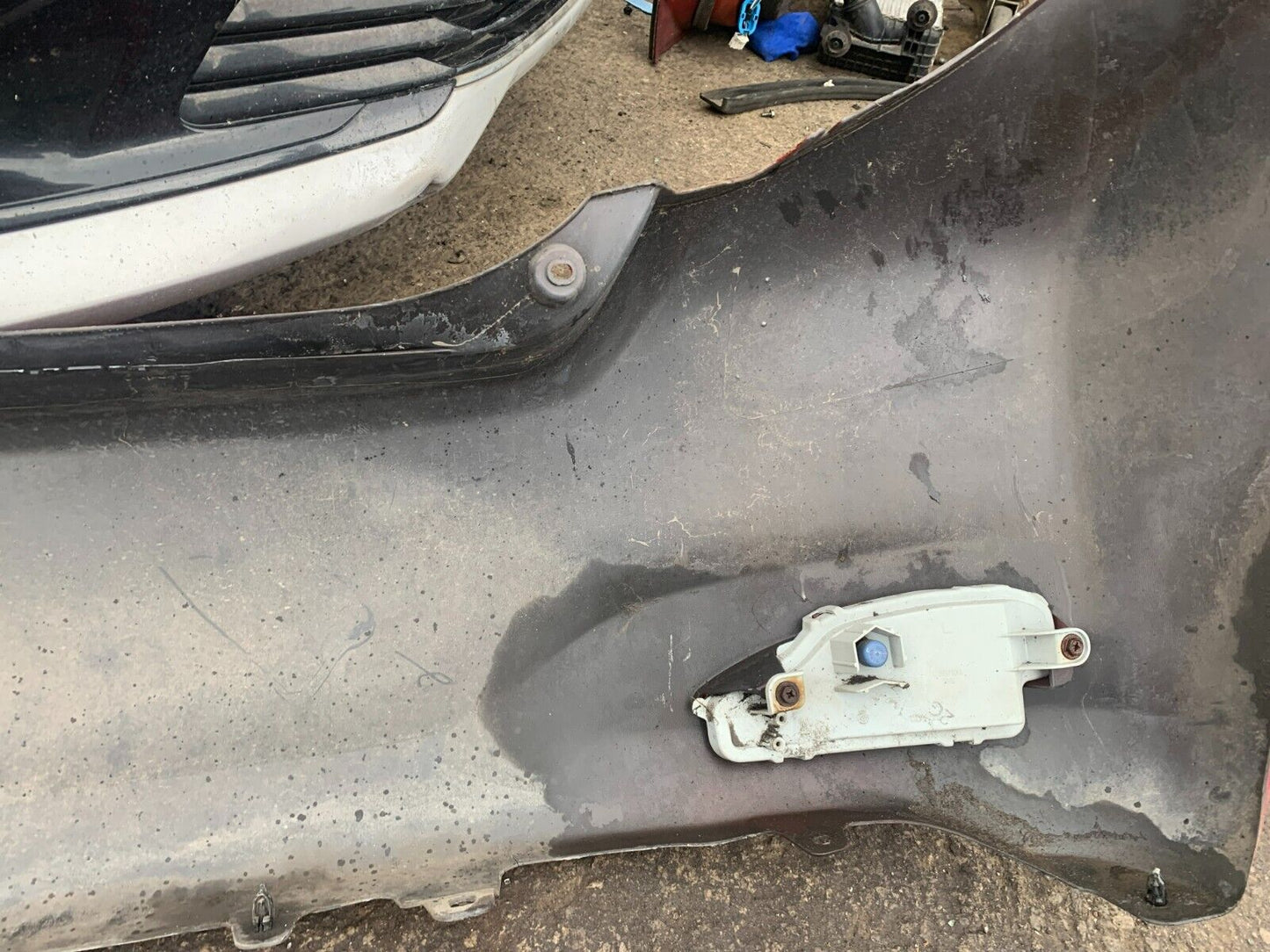 TOYOTA YARIS 2012-2015 PRE-FACELIFT GENUINE REAR BUMPER IN RED