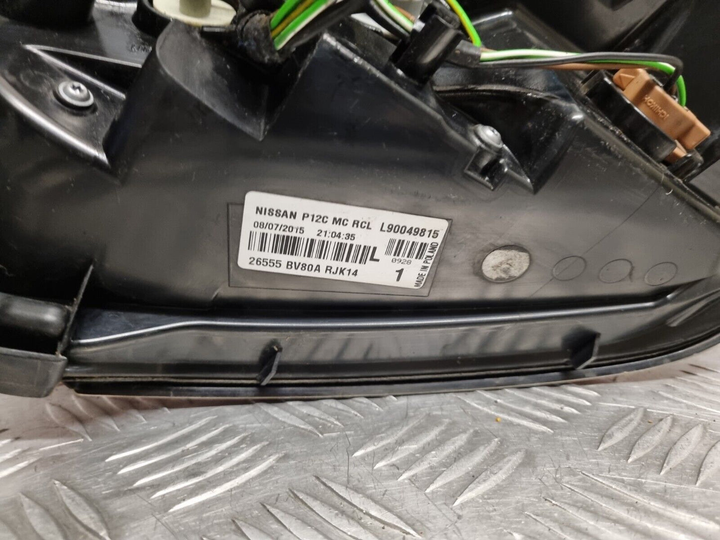 NISSAN JUKE F15 FACELIFT 2014-2019 GENUINE PASSENGERS SIDE REAR BODY BRAKE LIGHT