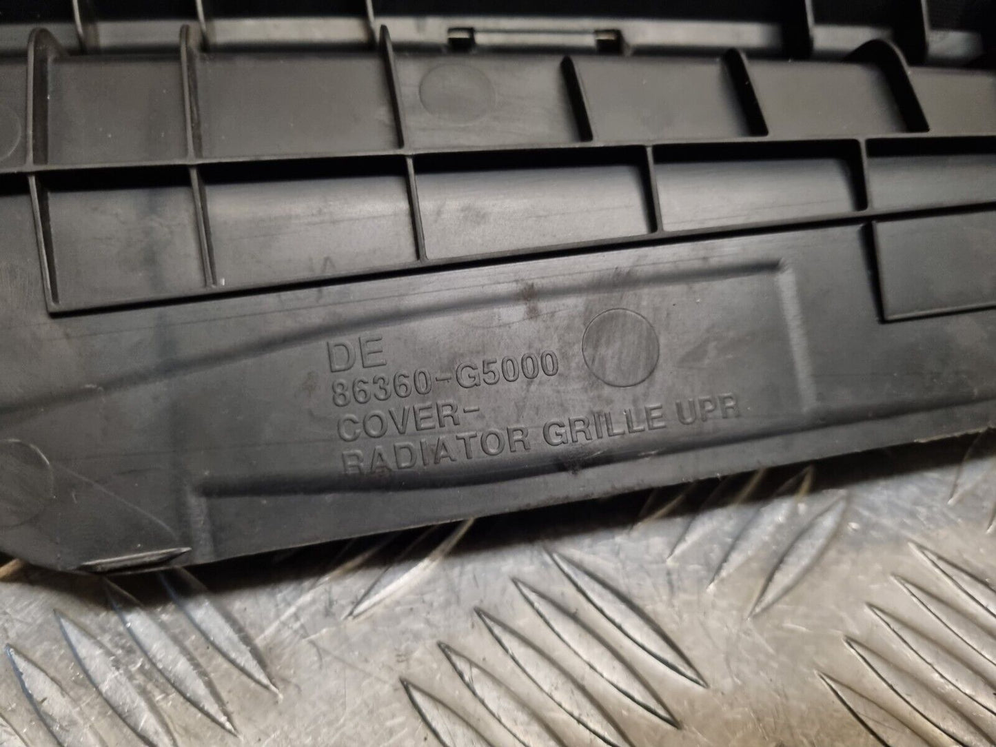 KIA NIRO (DE) 2020-2022 GENUINE UPPER RADIATOR SLAM PANEL TRIM COVER 86360-G5000