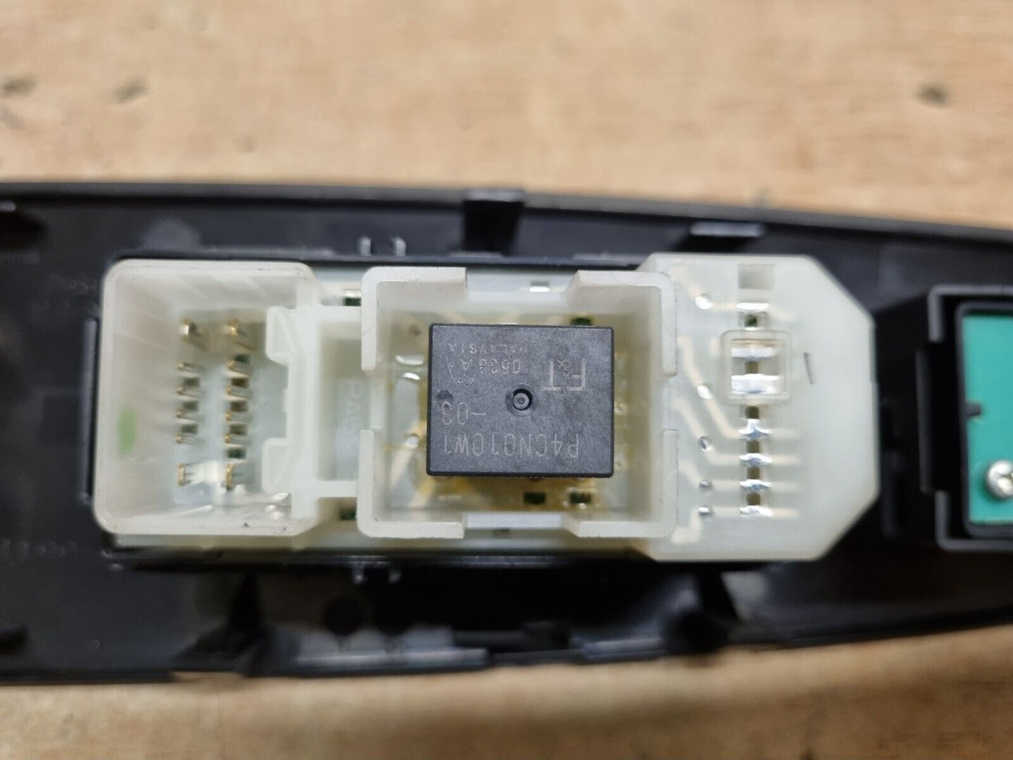 LEXUS IS220/ IS250 2005-2008 NSF GENUINE PASSENGERS FRONT WINDOW SWITCH PANEL