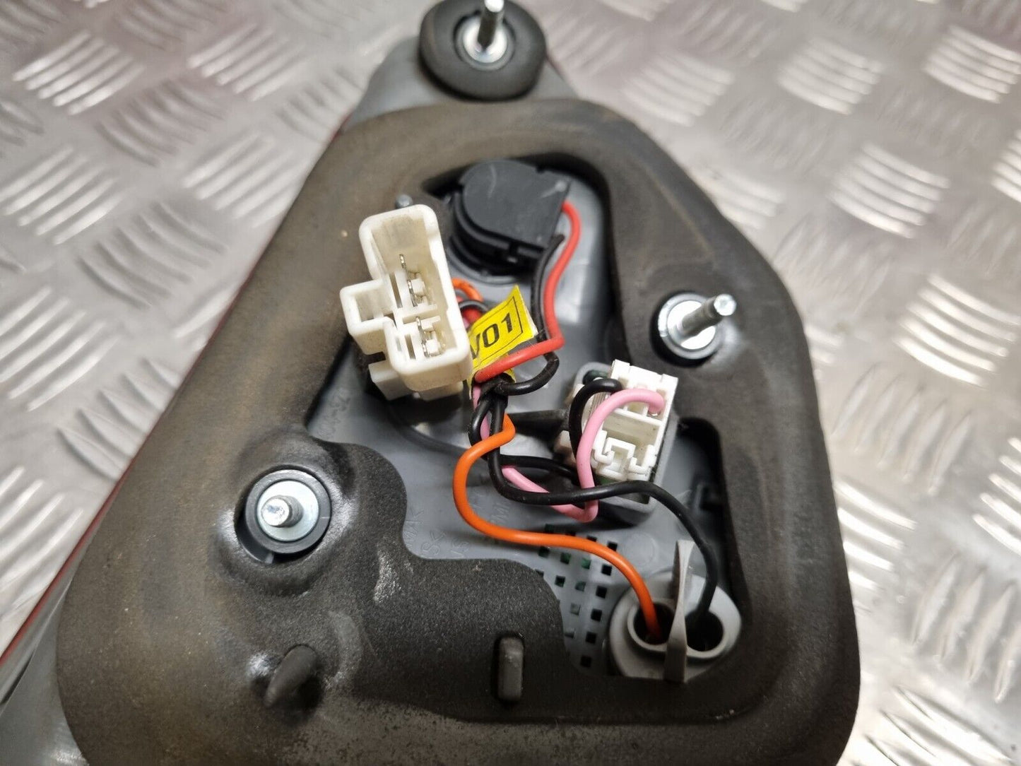 HYUNDAI I40 ESTATE 2011-2015 PRE-FACELIFT DRIVERS SIDE REAR LED INNER TAIL LIGHT