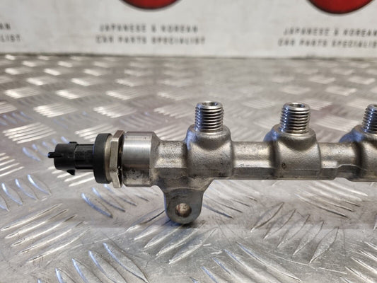 HYUNDAI IX35 1.7 CRDI DIESEL 2010-2015 GENUINE FUEL INJECTOR RAIL 31400-2A420