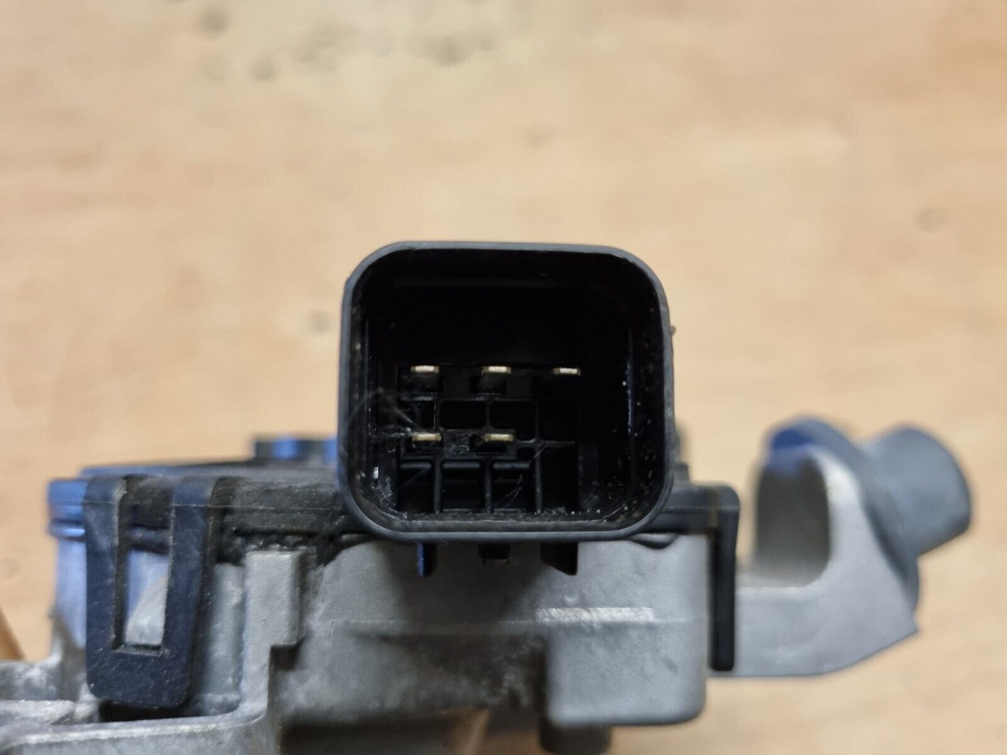 HYUNDAI IONIQ AE 2017-2019 GENUINE FRONT WINDSCREEN WIPER MOTOR RHD 98100-G2900