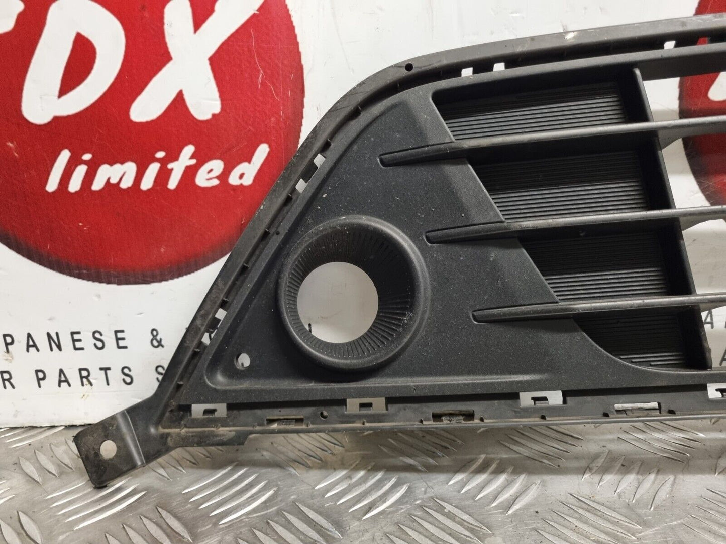 KIA NIRO (DE) 2020-2022 FRONT BUMPER LOWER GRILLE TRIM COVER PANEL 86561-G5600