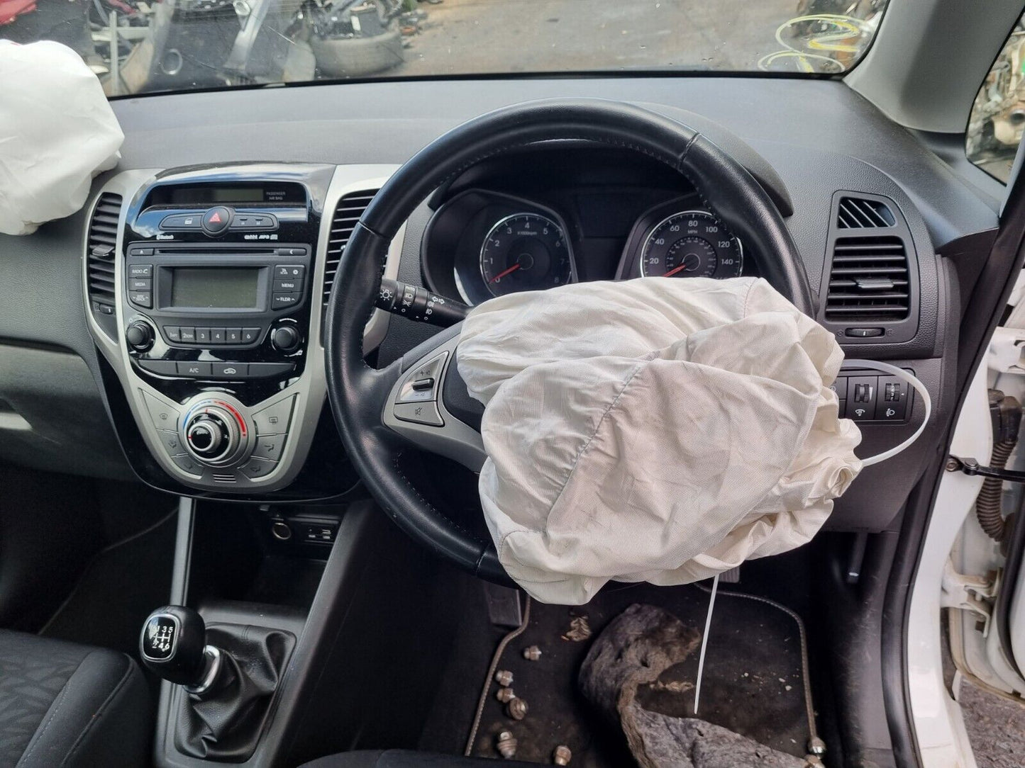 2018 HYUNDAI IX20 SE (JC) 1.6 MPI PETROL 6 SPEED MANUAL VEHICLE FOR BREAKING