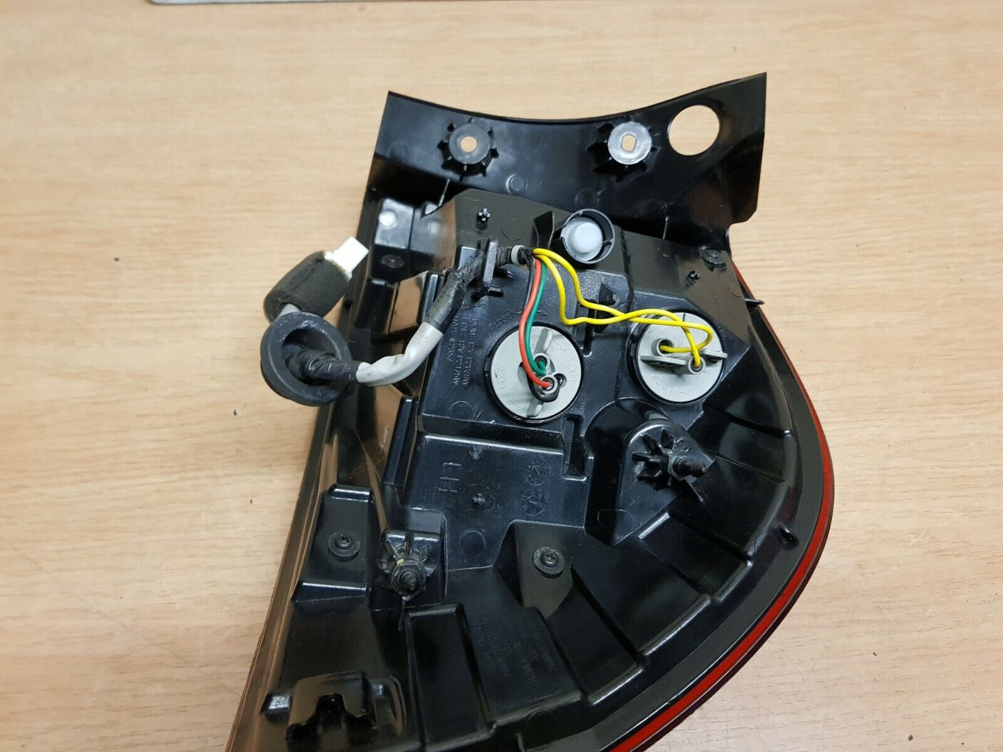 Genuine Kia Rio Mk3 Passenger Side Rear Outer Tail Light Lamp Unit 2012-2015 6