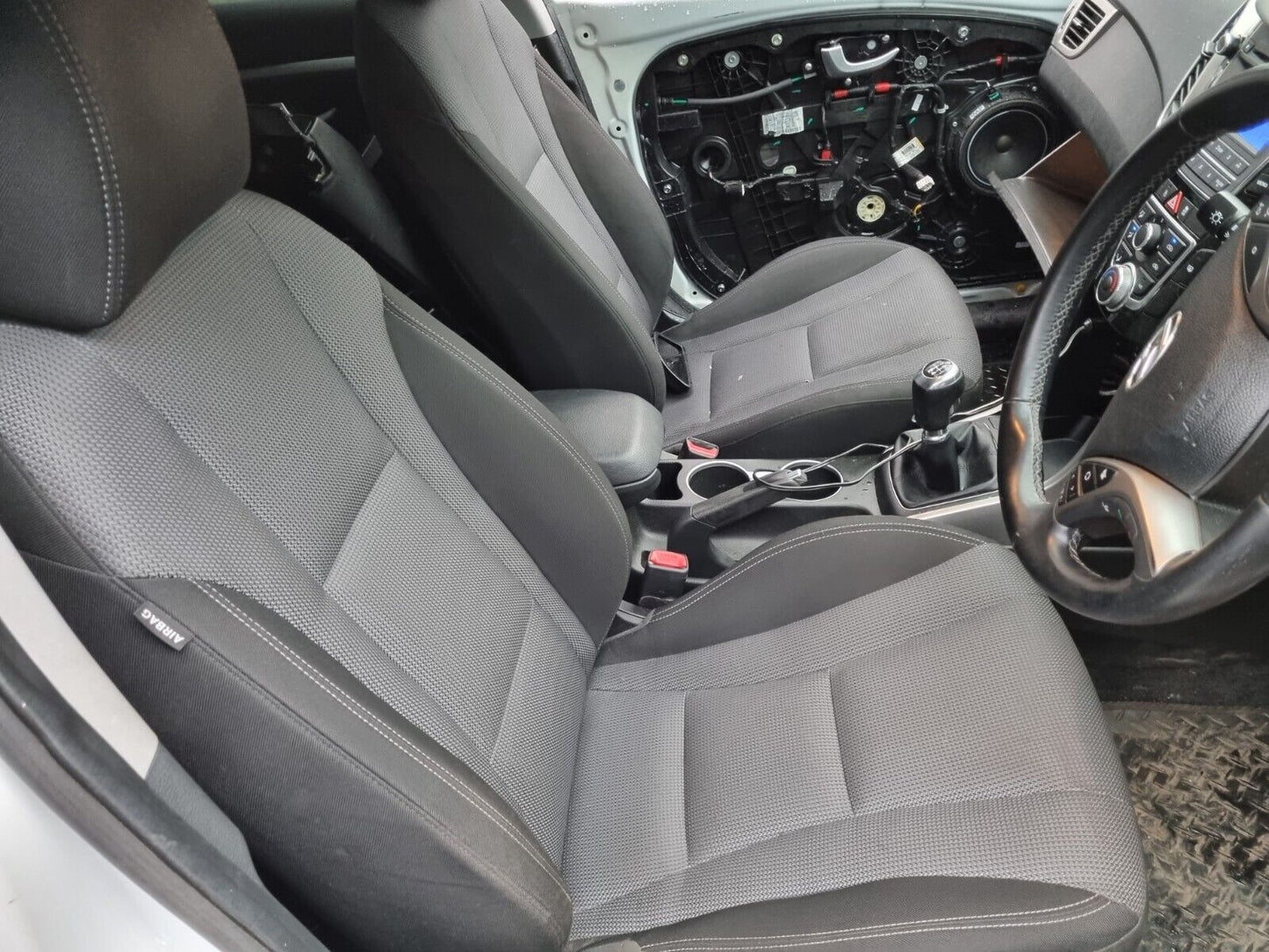 2016 HYUNDAI I30 SE ESTATE GD MK2 1.6 PETROL 6 SPEED MANUAL VEHICLE FOR BREAKING