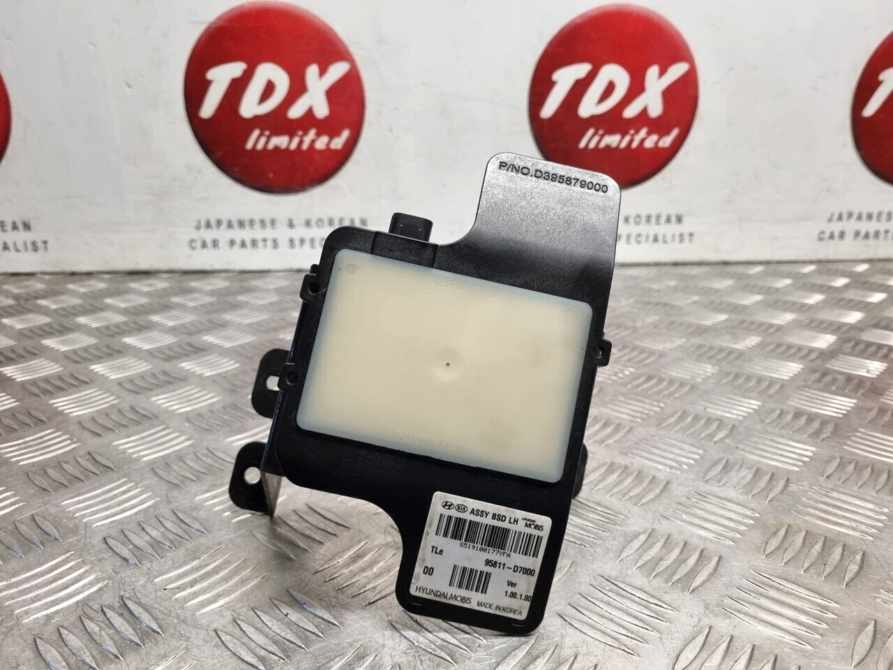HYUNDAI TUCSON MK3 2015-2020 GENUINE PASSENGER REAR BLIND SPOT RADAR 95811-D7000