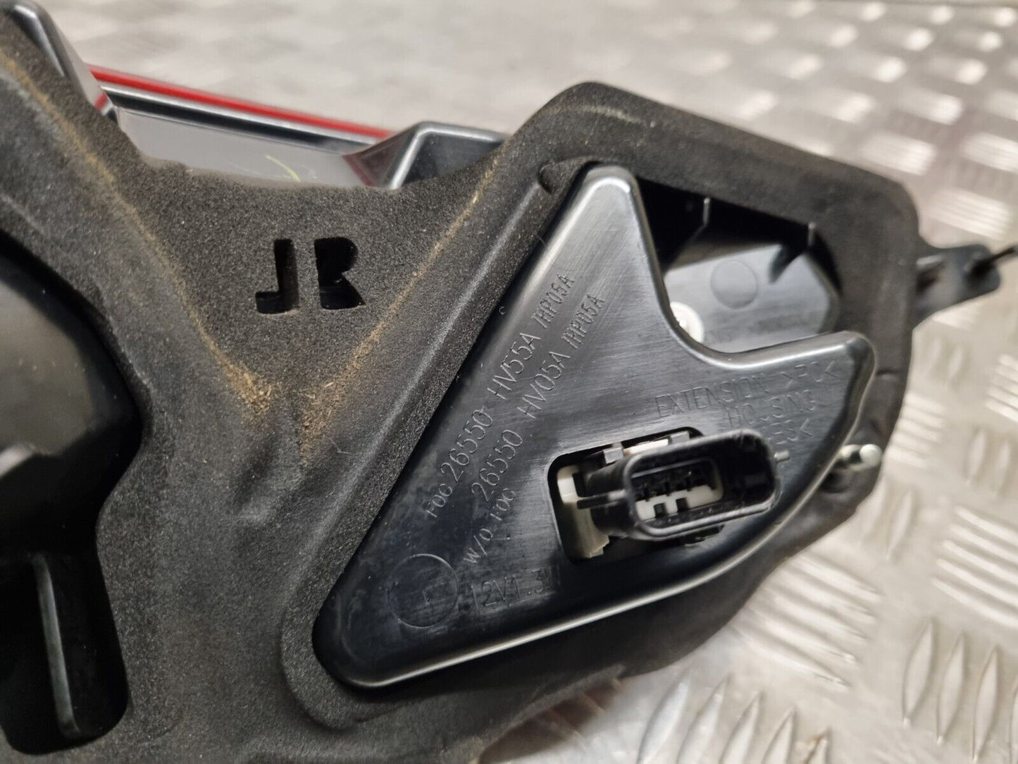 NISSAN QASHQAI J11 2019-2021 MK2 GENUINE DRIVERS SIDE REAR TAILGATE LED LIGHT