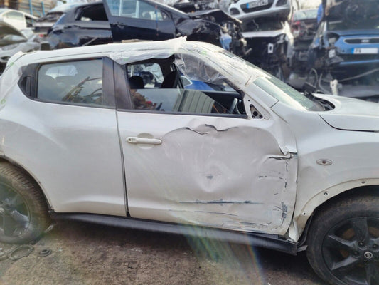 2012 NISSAN JUKE ACENTA F15 MK1 1.6 PETROL 5 SPEED MANUAL VEHICLE FOR BREAKING