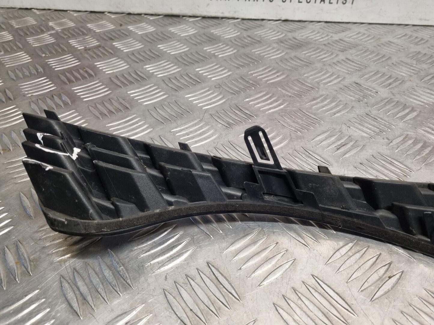 NISSAN JUKE F15 2014-2019 MK1 FACELIFT GENUINE PASSENGER FRONT GRILLE 62075BV80A