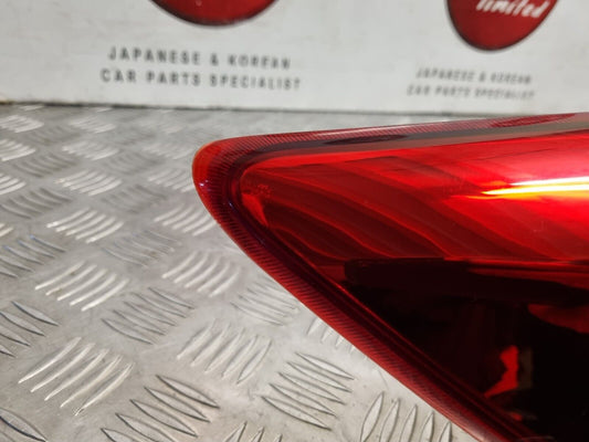 KIA SPORTAGE SL 2013-2015 MK3 FACELIFT GENUINE PASSENGERS SIDE REAR BODY LIGHT