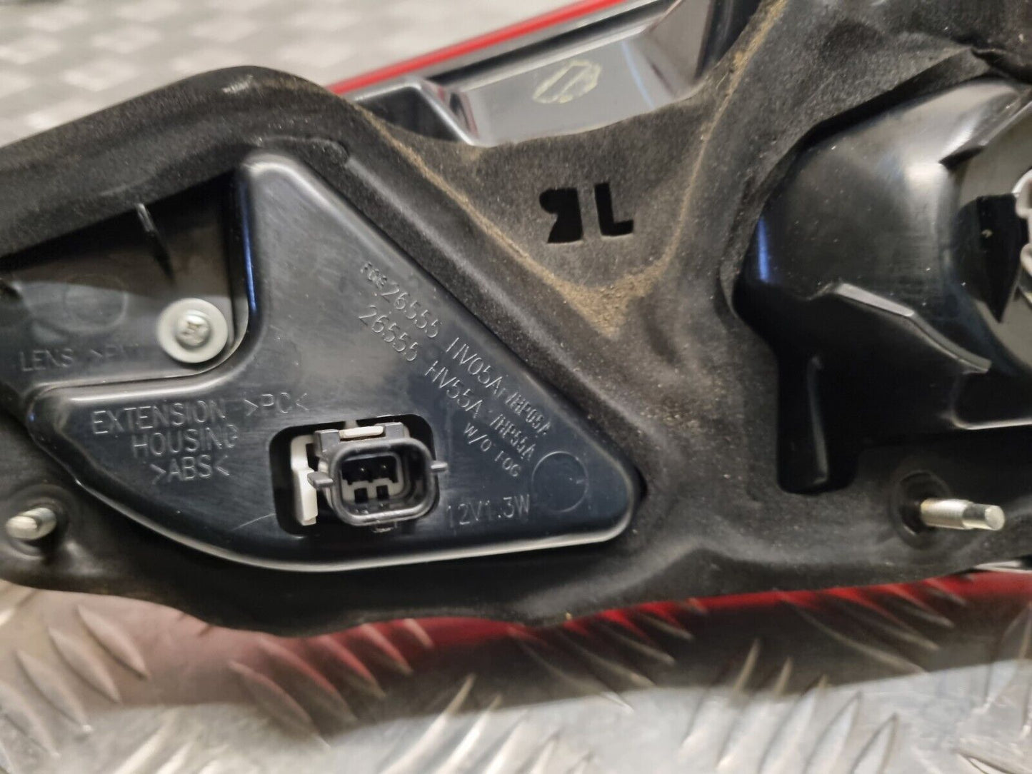 NISSAN QASHQAI J11 2019-2021 MK2 GENUINE REAR PASSENGERS SIDE TAILGATE LED LIGHT