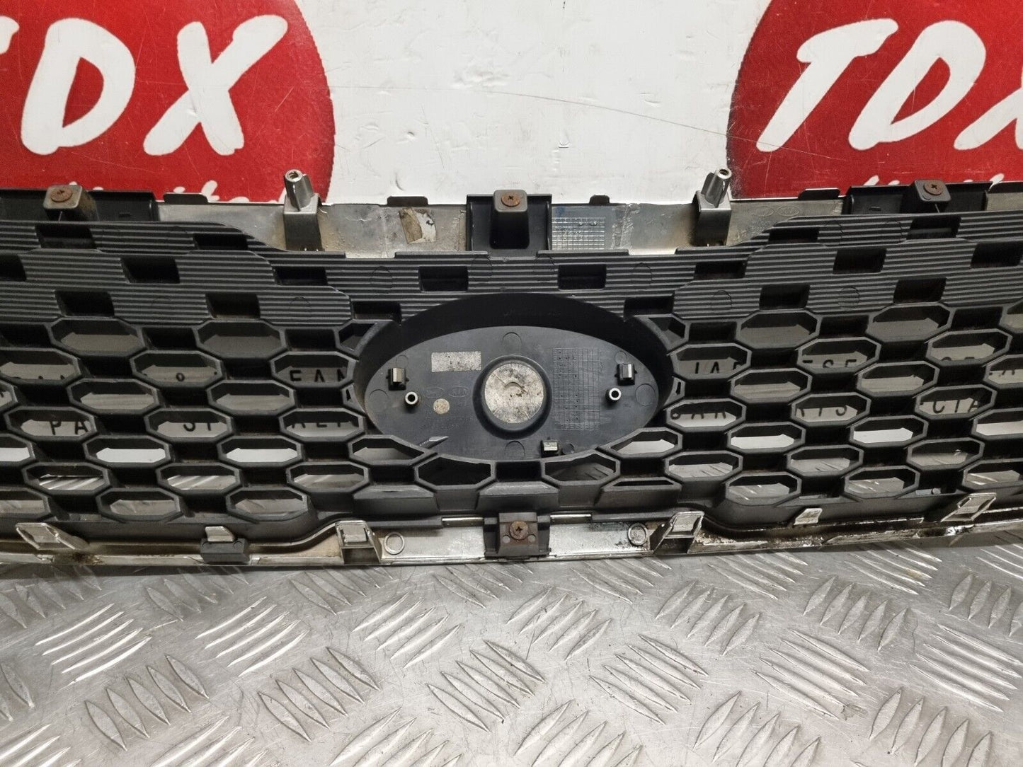 KIA VENGA (YN) 2010-2015 PRE-FACELIFT GENUINE FRONT BUMPER GRILLE 86351-1P010