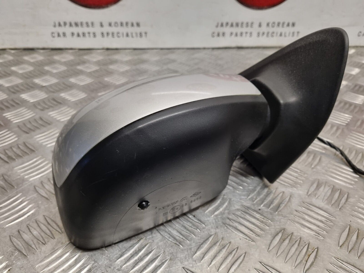 DACIA SANDERO B52 2013-2021 MK2 GENUINE DRIVERS SIDE HEATED WING MIRROR D69