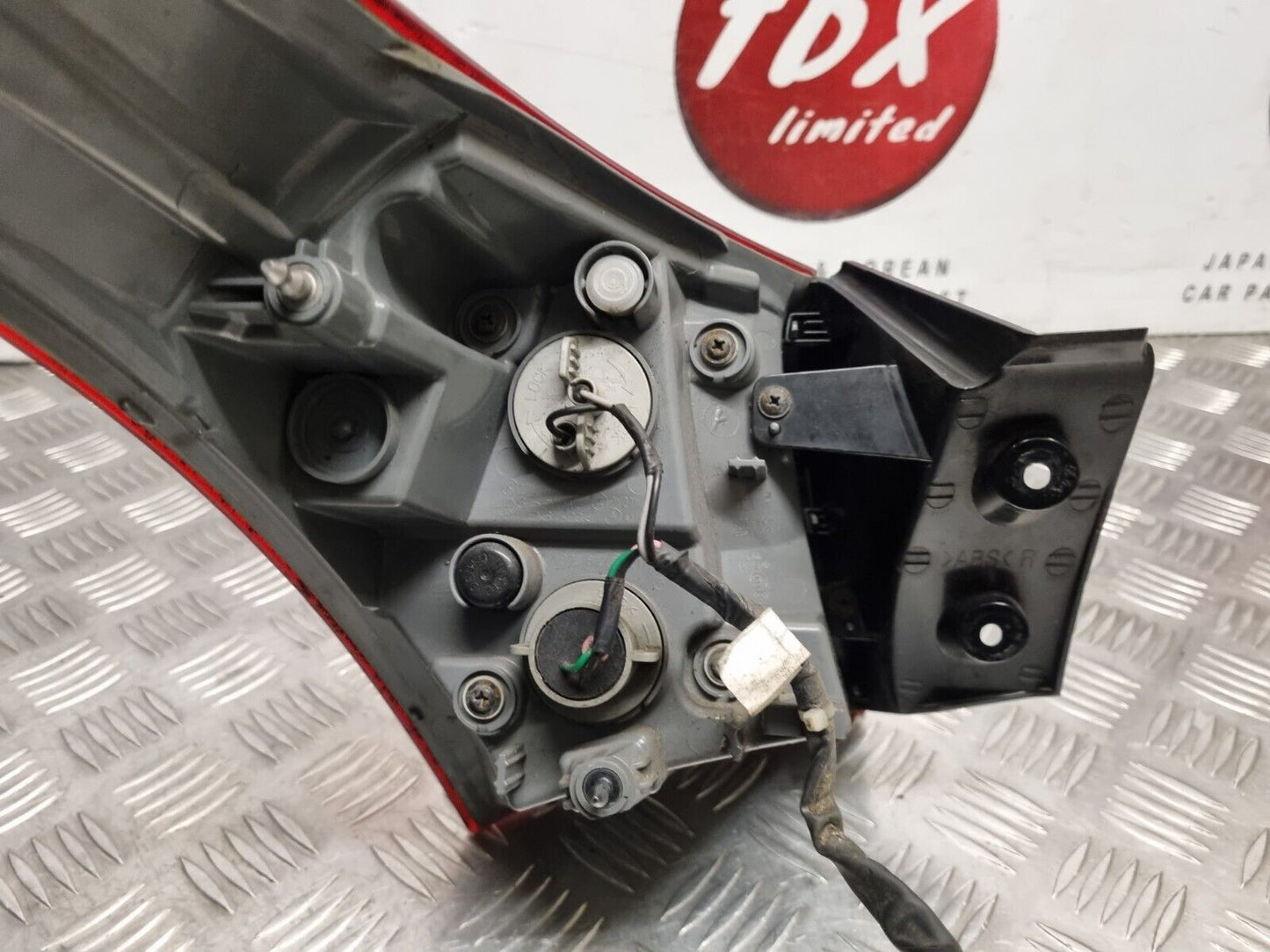 HYUNDAI I30 HATCH MK2 2013-2016 GENUINE DRIVERS SIDE REAR OUTER LIGHT 92402-A50