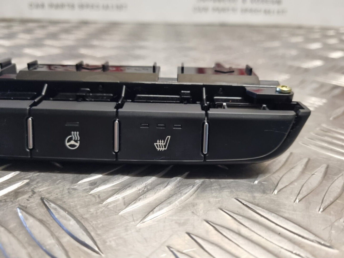 KIA XCEED (CD) 2019-2022 GENUINE HEATED SEATS STEERING SWITCH PANEL 93600J7900WK