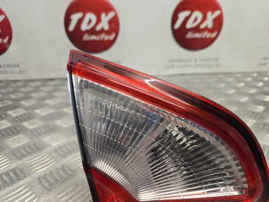 NISSAN QASHQAI J10 2010-2013 FACELIFT GENUINE NSR PASSENGERS REAR TAILGATE LIGHT