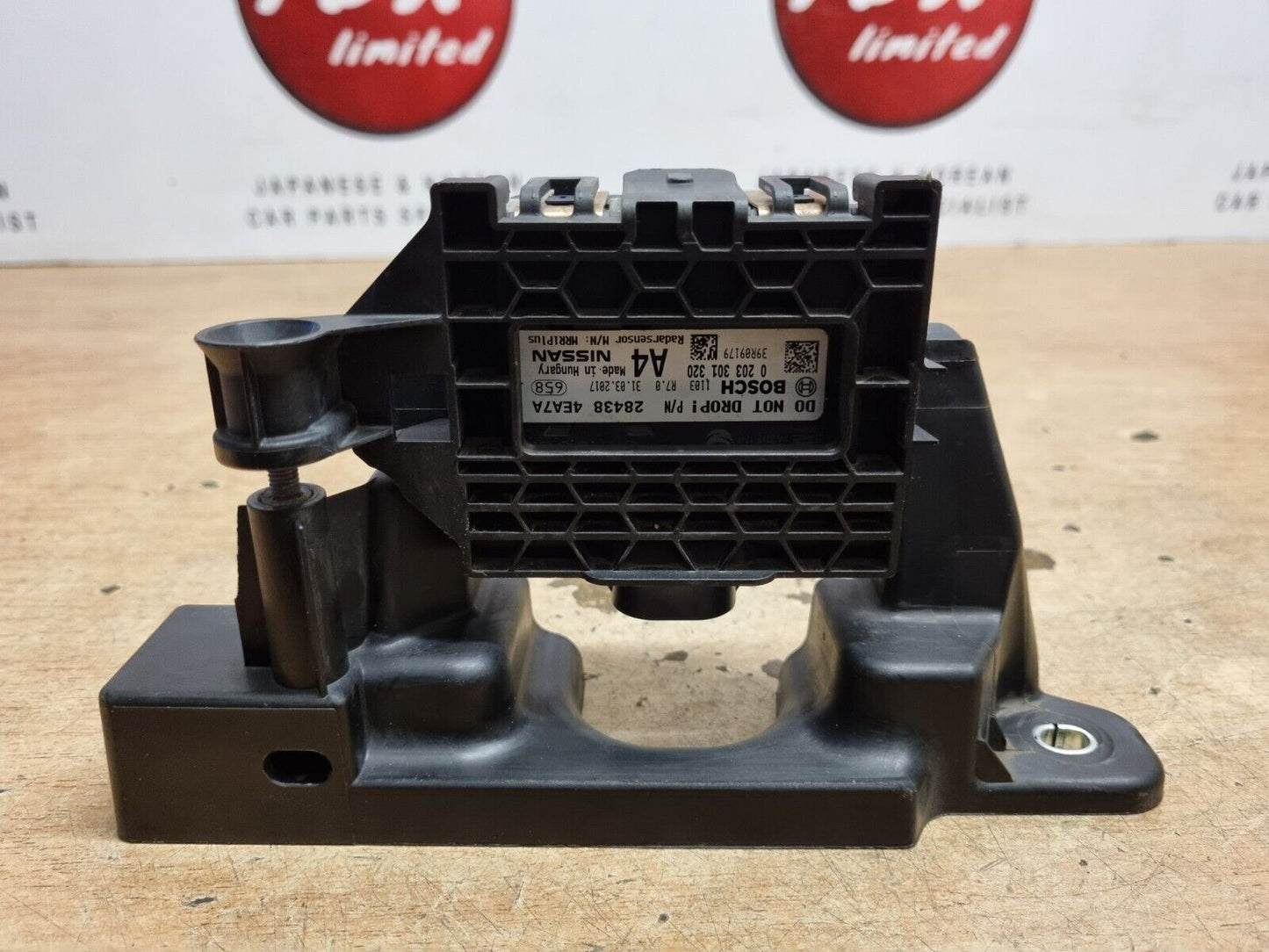 NISSAN QASHQAI J11 MK2 2014-2017 GENUINE FRONT DISTANCE RADAR SENSOR 284384EA7A