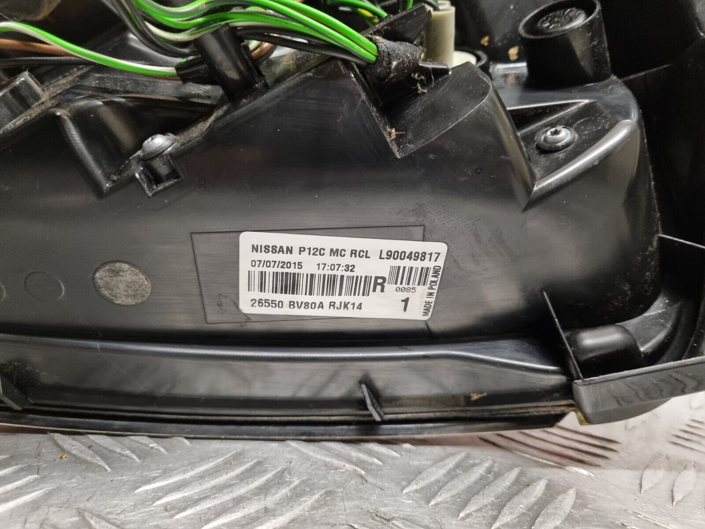 NISSAN JUKE F15 FACELIFT 2014-2019 GENUINE DRIVERS SIDE REAR OUTER BRAKE LIGHT