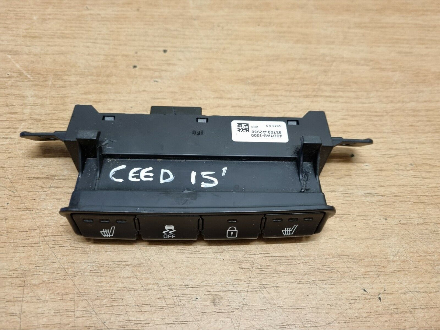 Kia Ceed MK2 Heated Seats / Traction control / Door Lock Switches 2013-2018