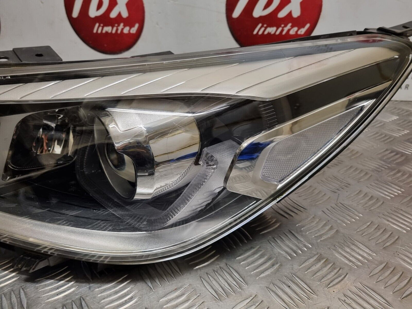KIA RIO (YB) MK4 2017-2023 GENUINE PASSENGERS SIDE HALOGEN HEADLIGHT 92101-H8
