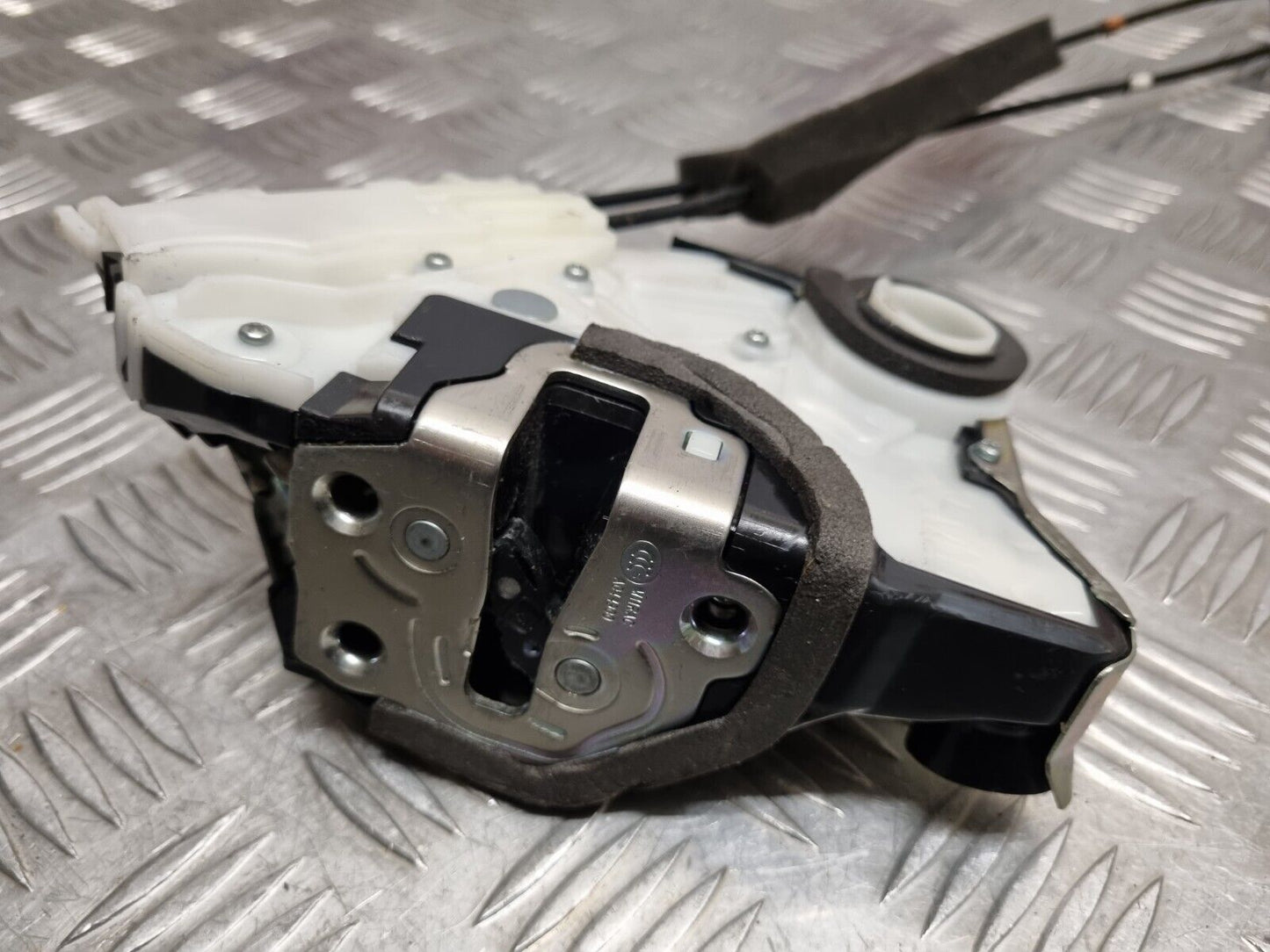 HONDA CIVIC X MK10 2017-2023 DRIVERS SIDE FRONT DOOR LOCK MECHANISM 72111-TGL-E0